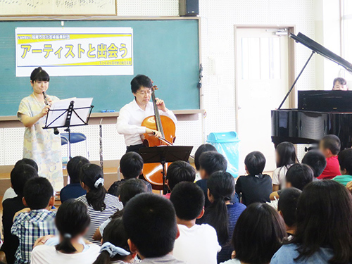 幼児や小・中学生向けの音楽授業やコンサート1